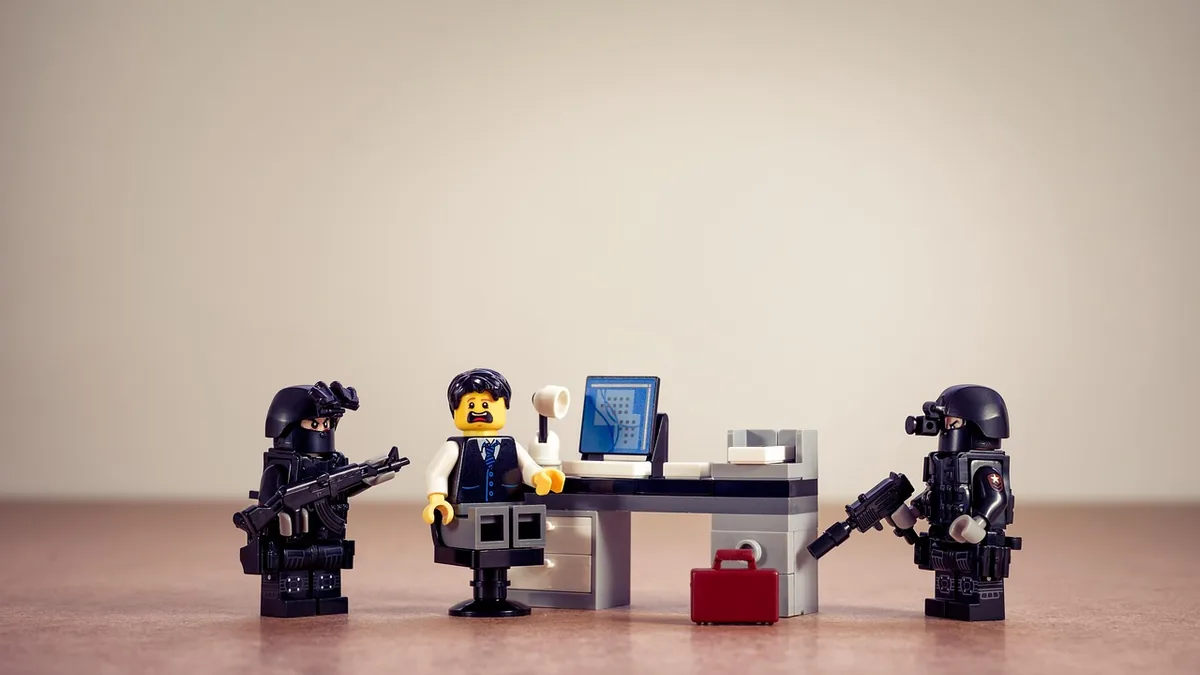 Dutch police arrest alleged ShinyHunters leader amid global cybercrime investigation