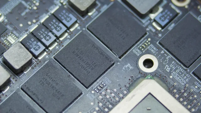 South Korea and SK Hynix agree to ₩2 trillion guarantee for chip suppliers